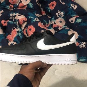 Air forces black